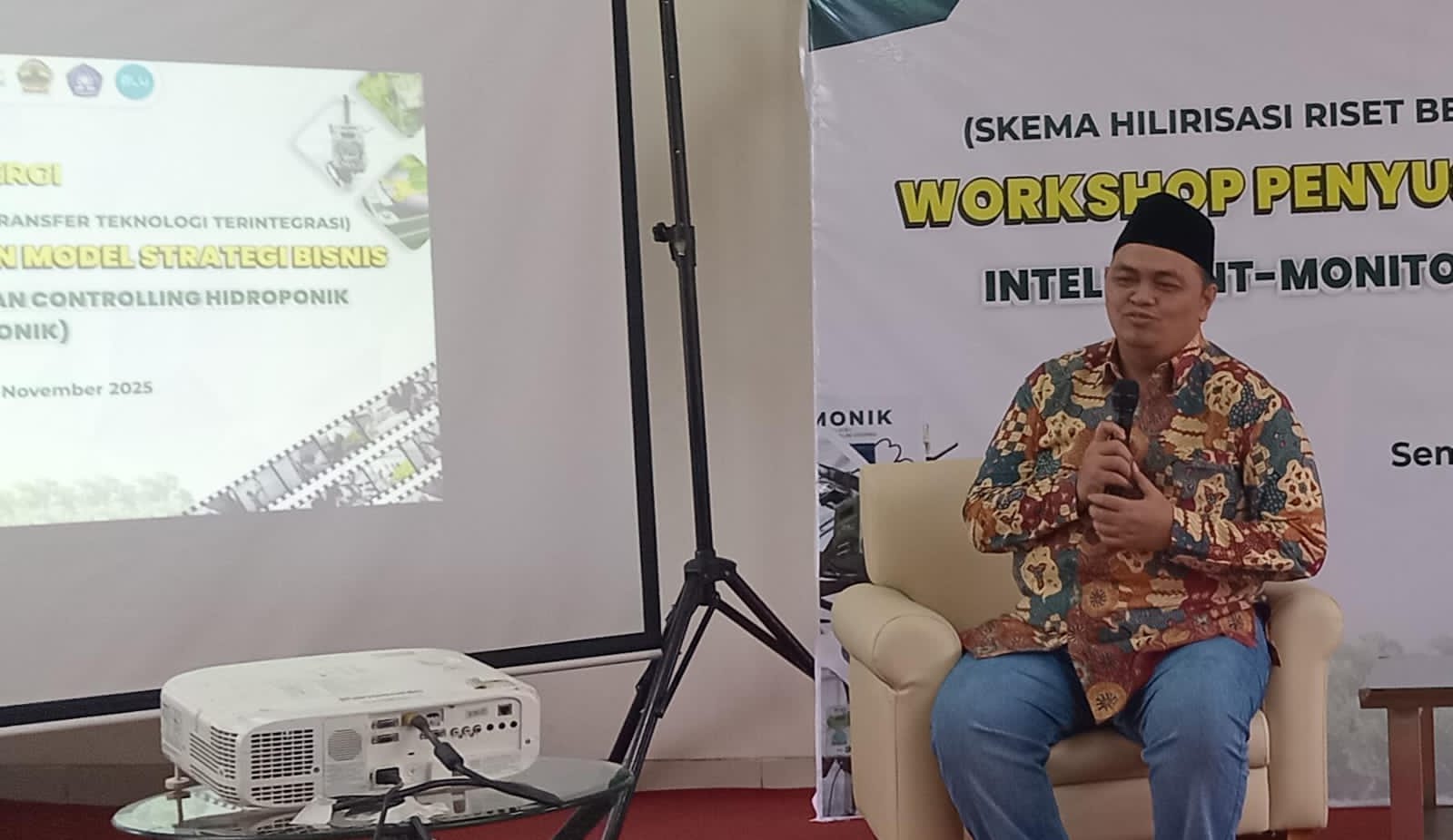 Wakil Ketua DPRD Jawa Tengah Sarif Abdillah mengatakan, sejauh ini masih ada kesenjangan antara peningkatan produksi beras dengan kesejahteraan petani.