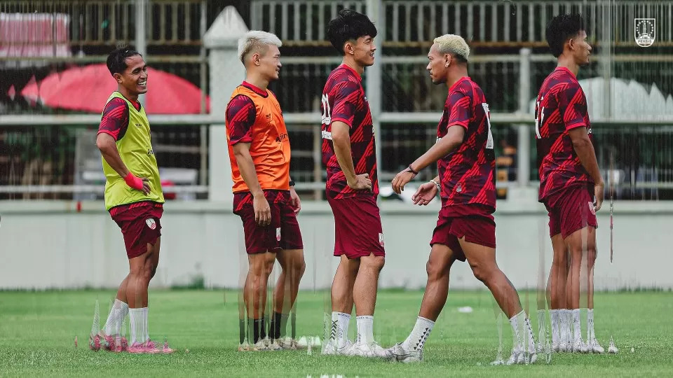 Pemain Persis Solo melakukan sesi latihan jelang pertandingan di kompetisi Super League 2025-2026. (dok.Persis)
