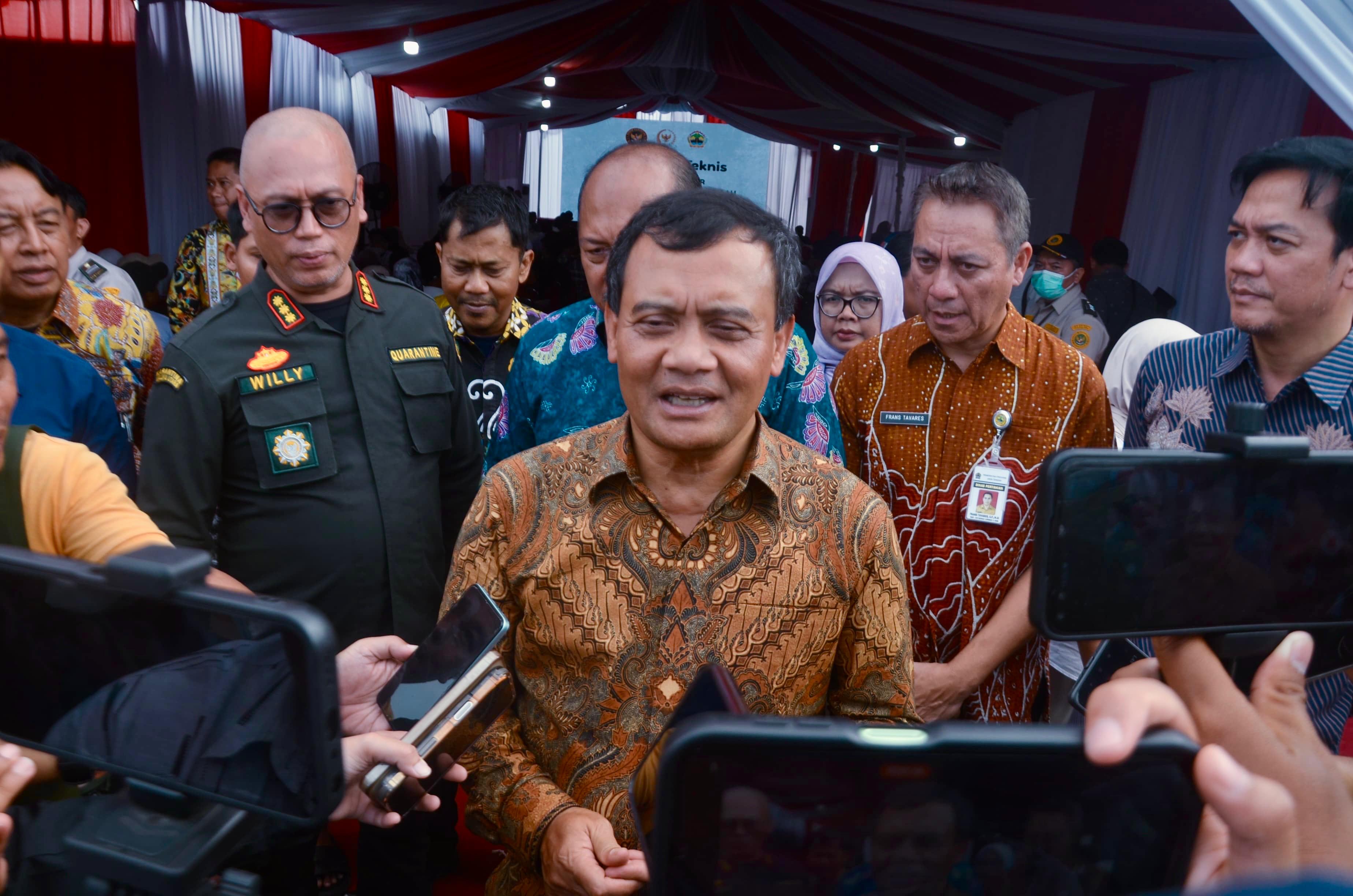 pengiriman bantuan ke lokasi bencana di Sumatera atas  instruksi langsung dari Gubernur Jawa Tengah Ahmad Luthfi.