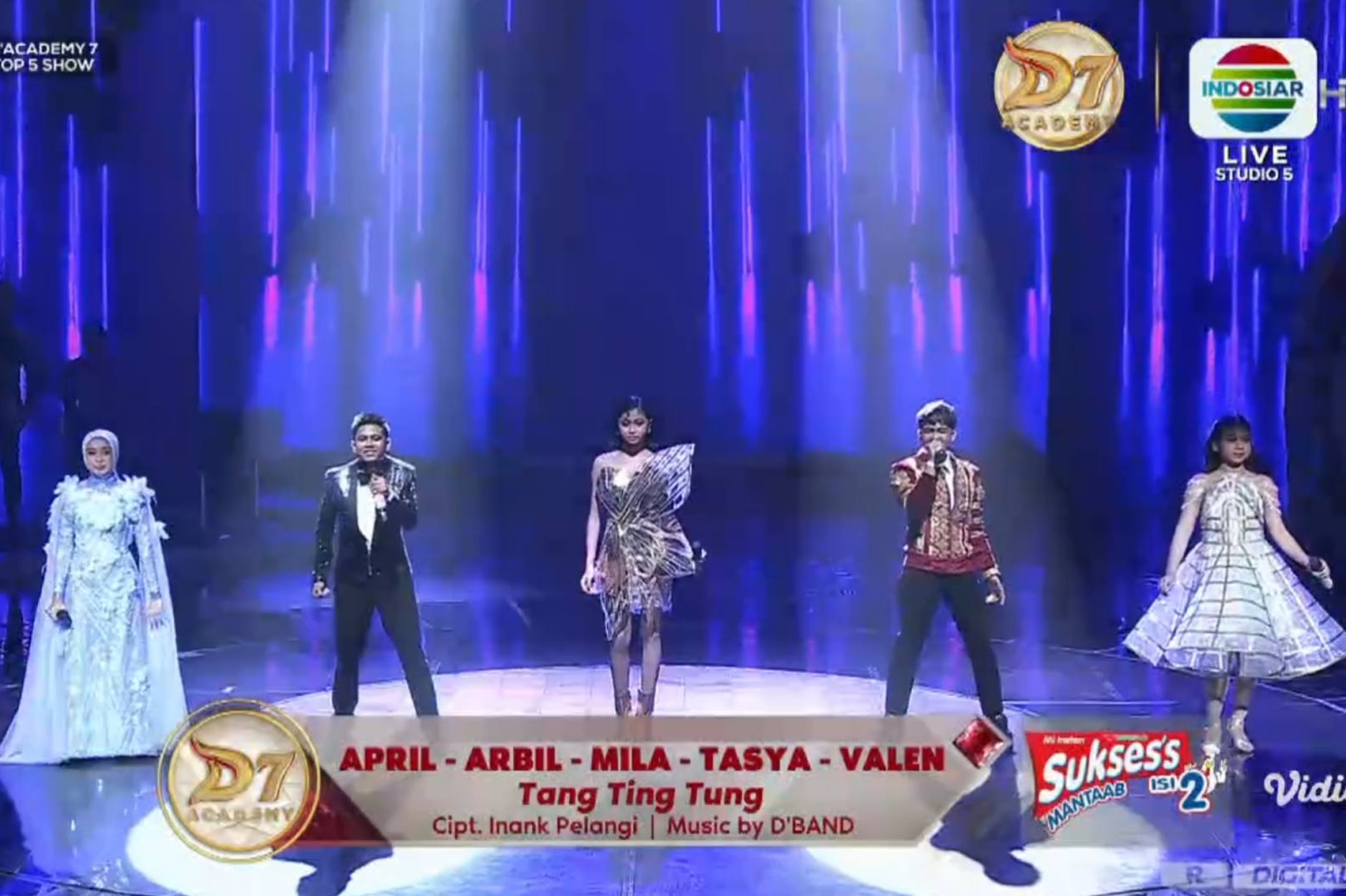 Penampilan top 5 di Dangdut Academy 7