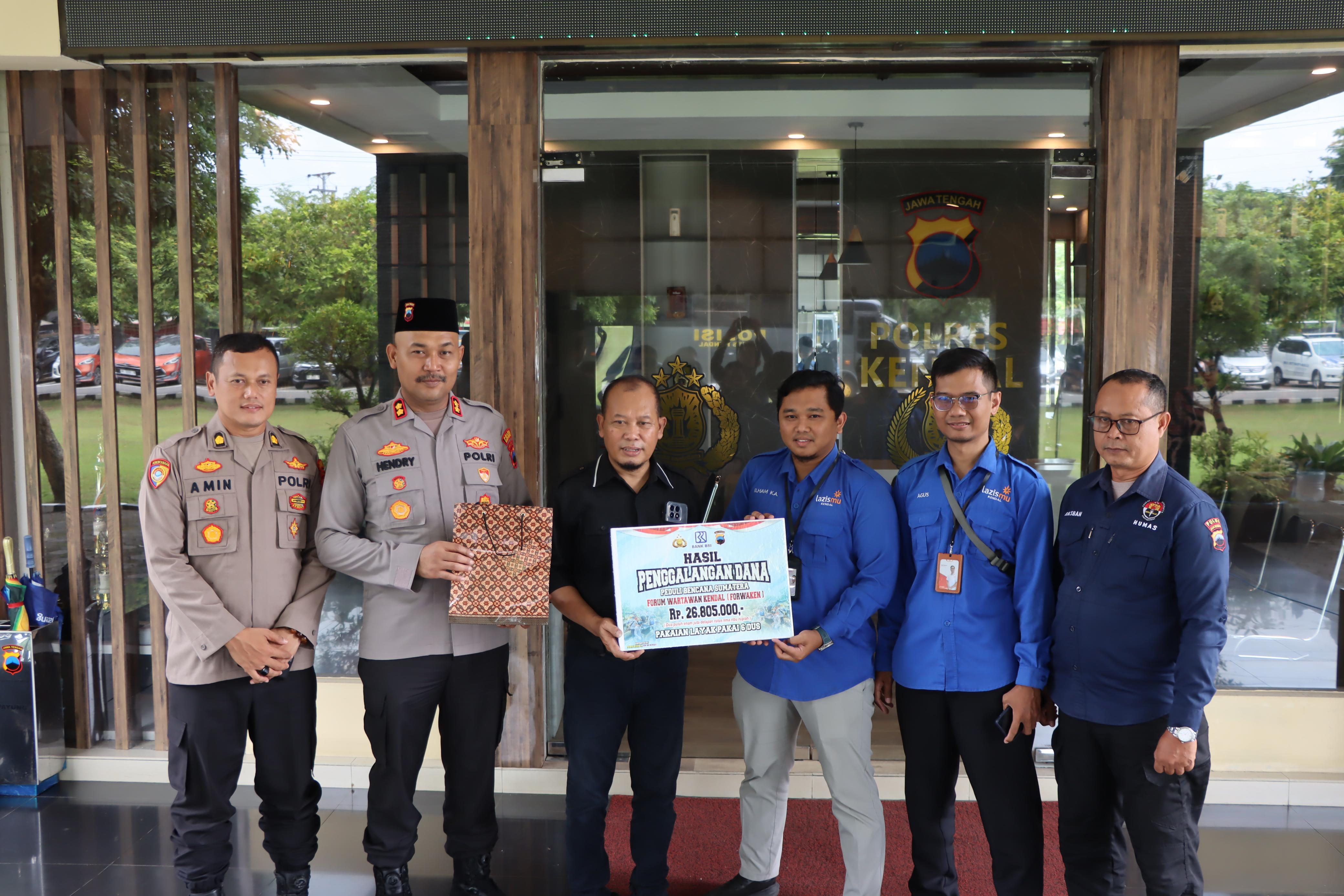 Forum Wartawan Kendal (Forwaken) bersama Polres Kendal itu berhasil mengumpulkan donasi Rp26.805.000.