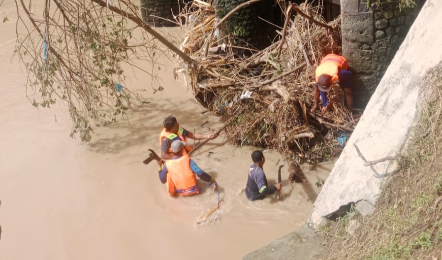 Air baku di Sungai Babon, keruh karena imbas cuaca ekstrim