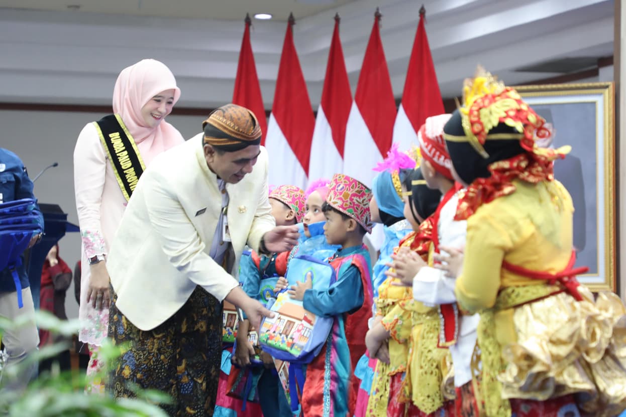 Wakil Gubernur Taj Yasin  menghadiri Apresiasi Bunda PAUD Tingkat Provinsi Jawa Tengah Tahun 2025