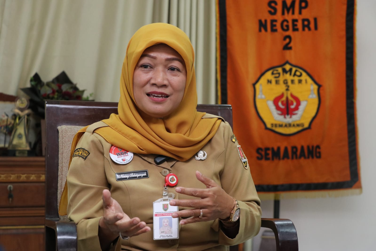 Fasda Tanoto Foundation sekaligus Kepala SMP Negeri 2 Semarang Nining Sulistyaningsih, S.Pd., M.Pd.