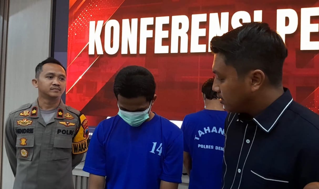 Para tersangka pengeroyokan dalam gelar perkara di Mapolres Demak.(Wahibpribadi)