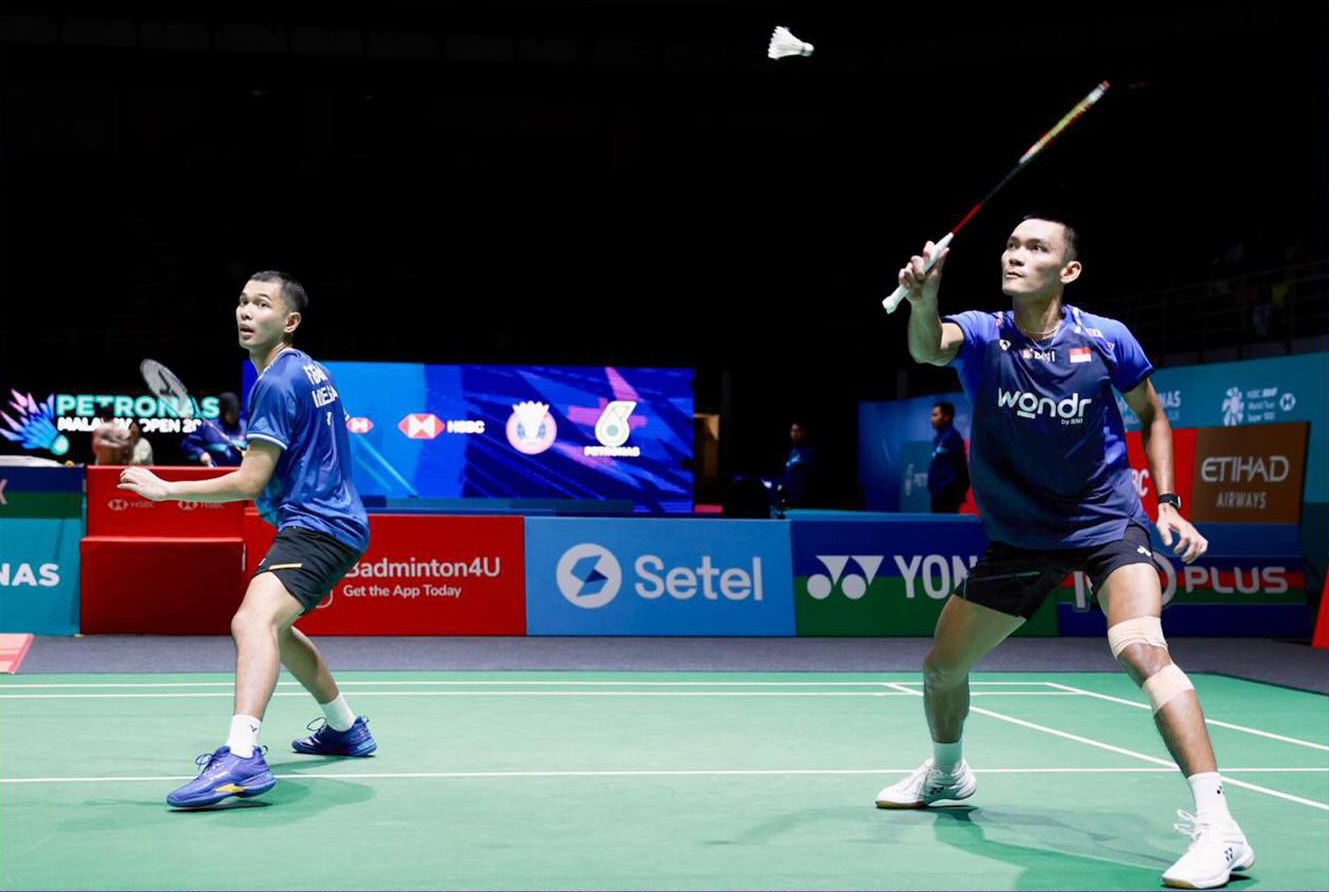 Unggulan keenam Fajar Alfian/Muhammad Shohibul Fikri melaju ke babak perempatfinal Malaysia Open 2026 usai menang dua gim langsung 21-19, 21-19 atas Chen Zhi Ray/Lin Yu Chieh (Taiwan).