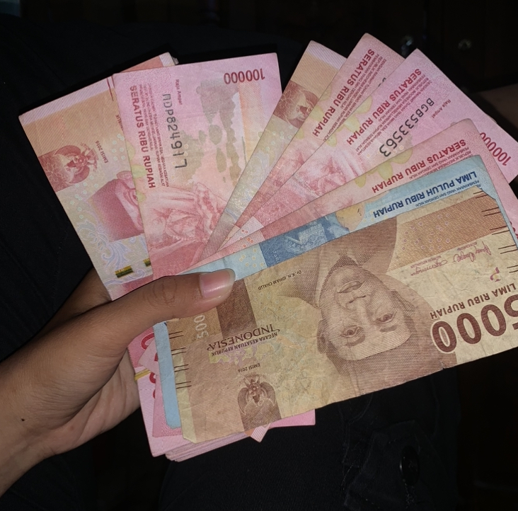 ilustrasi sejumlah uang rupiah