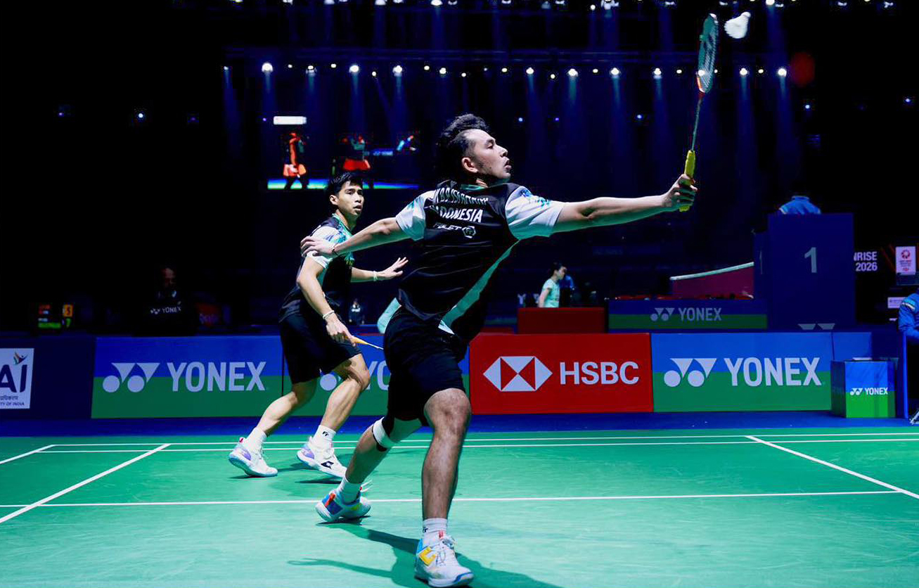 Sabar Karyaman Gutama/Mohammad Reza Pahlevi Isfahani harus mengakui keunggulan wakil Jepang, Takuro Hoki/Yugo Kobayashi dua gim langsung 15-21, 13-21.