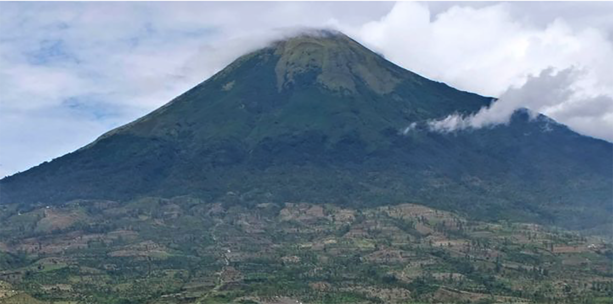 Daftar Gunung-Gunung di Jawa Tengah, Dari Puncak yang Terendah Sampai Tertinggi / Gunung Sumbing