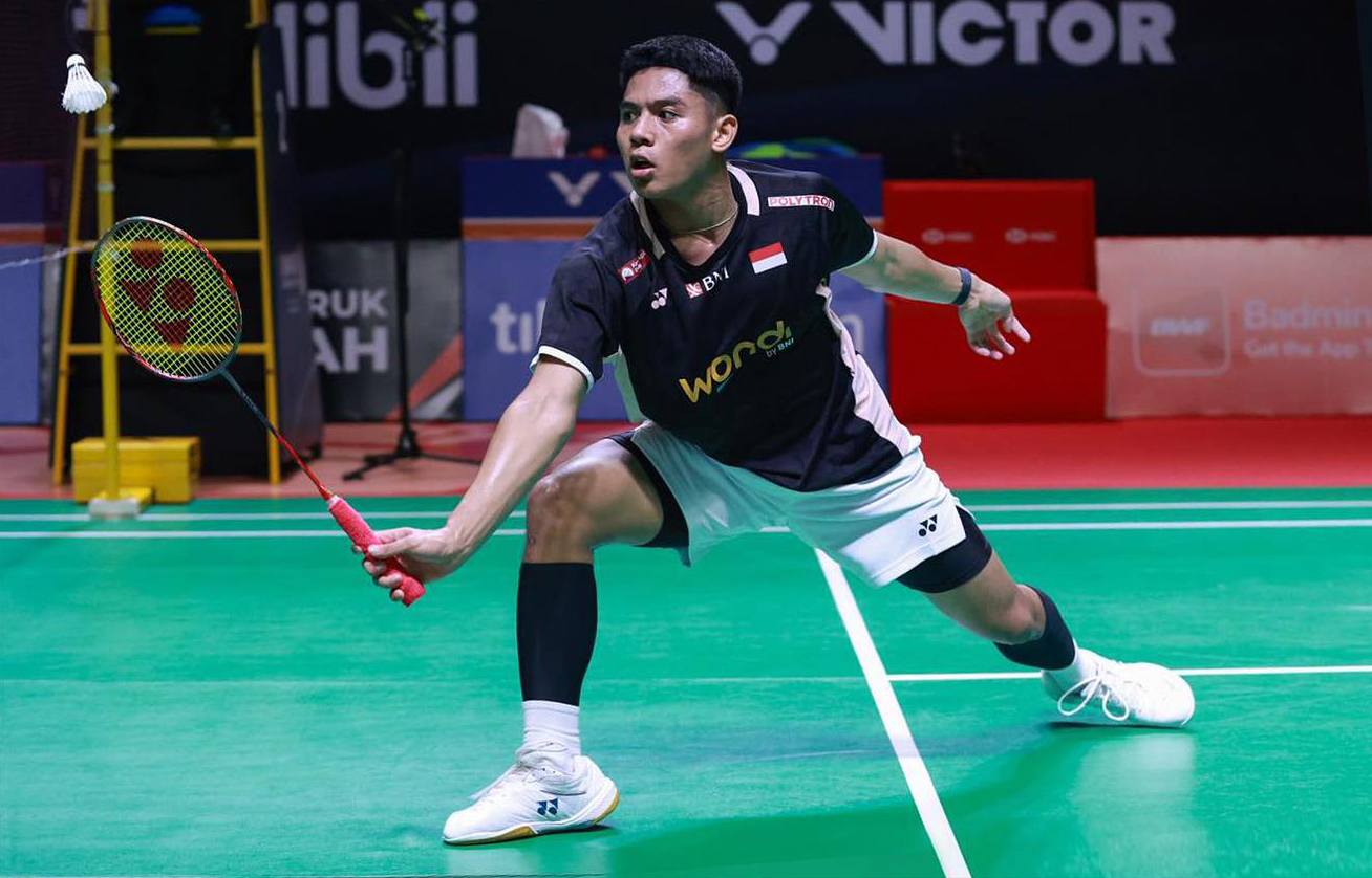 Mohammad Zaki Ubaidillah (Ubed) harus terhenti langkah di babak 16 besar usai kalah dua gim langsung 19-21, 10-21 atas Loh Kean Yew (Singapura).