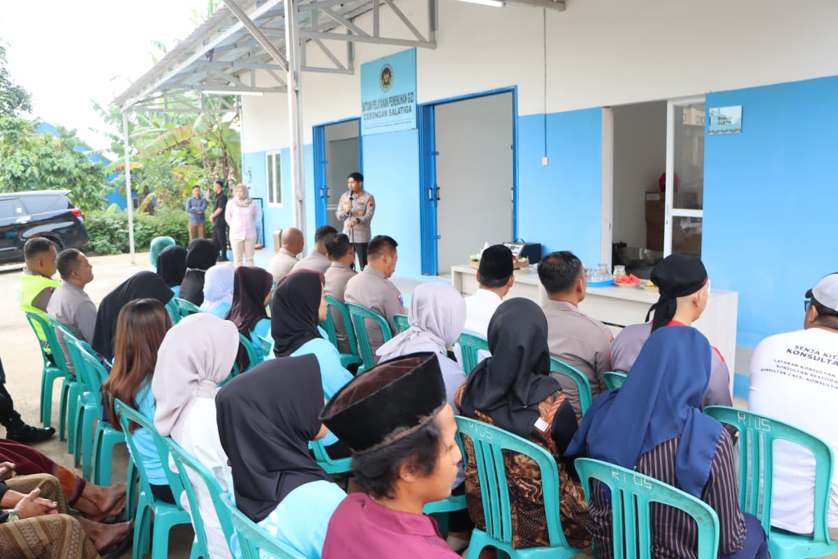 Kapolres Salatiga AKBP Ade Papa Rihi, S.H., S.I.K., M.H. Melaunching Satuan Pelayanan Pemenuhan Gizi (SPPG) Kemala Bhayangkari Cebongan, Kamis Pagi, (22/01/2026).