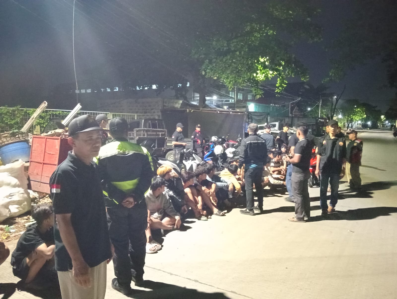 Puluhan remaja yang ketangkap akan lakukan balap liar diberikan pembinaan Polsek Semarang Utara