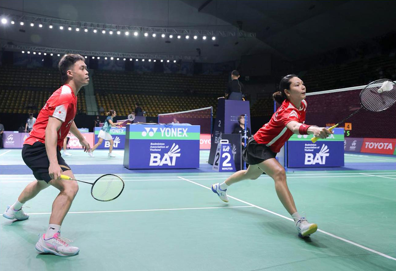 Hee Yong Kai Terry/Gloria Emanuelle Widjaja menang mudah dua gim langsung atas Wu Guan Xun/Lee Chia Hsin 21-10, 21-13 dan melaju ke babak kedua Thailand Masters 2026.