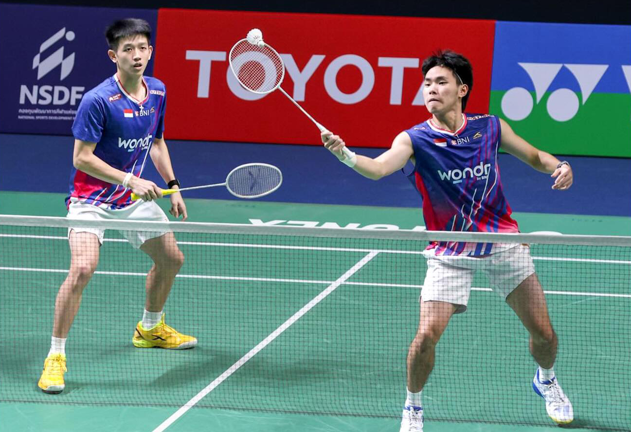 Pasangan muda Raymond Indra/Nikolau Joaquin lolos ke babak 16 besar Thailand Masters usai menang rubber game 21-17, 11-21, 21-14 atas Chen Cheng Kuan/Lin Bing Wei.