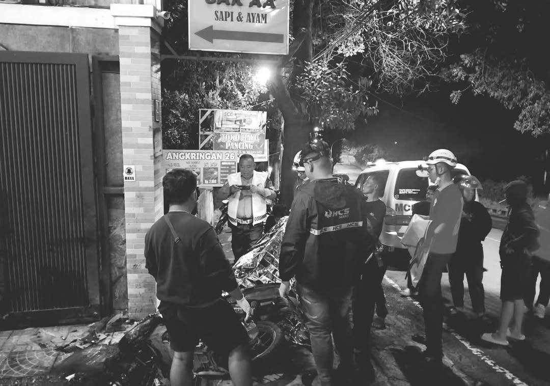 Kondisi sepeda motor korban mengalami ringsek akibat kecelakaan tunggal