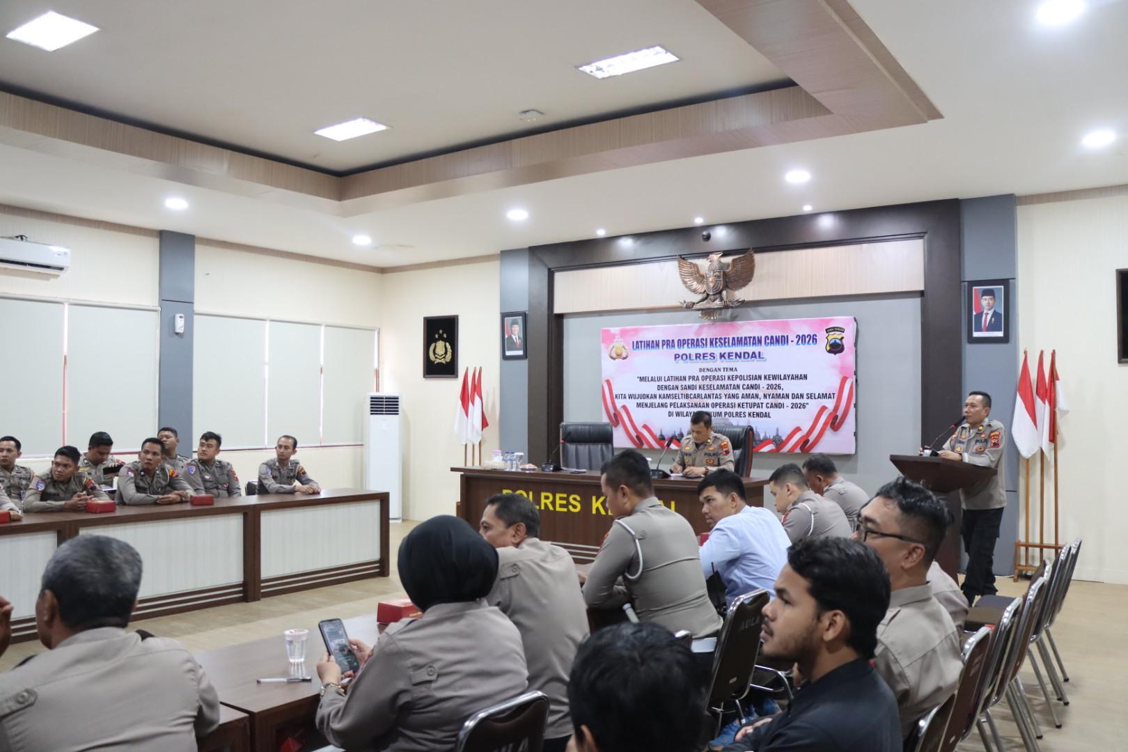 Polres Kendal menggelar Latihan Pra Operasi Keselamatan Candi 2026 di Aula Tri Brata, Kamis (29/1/2026).