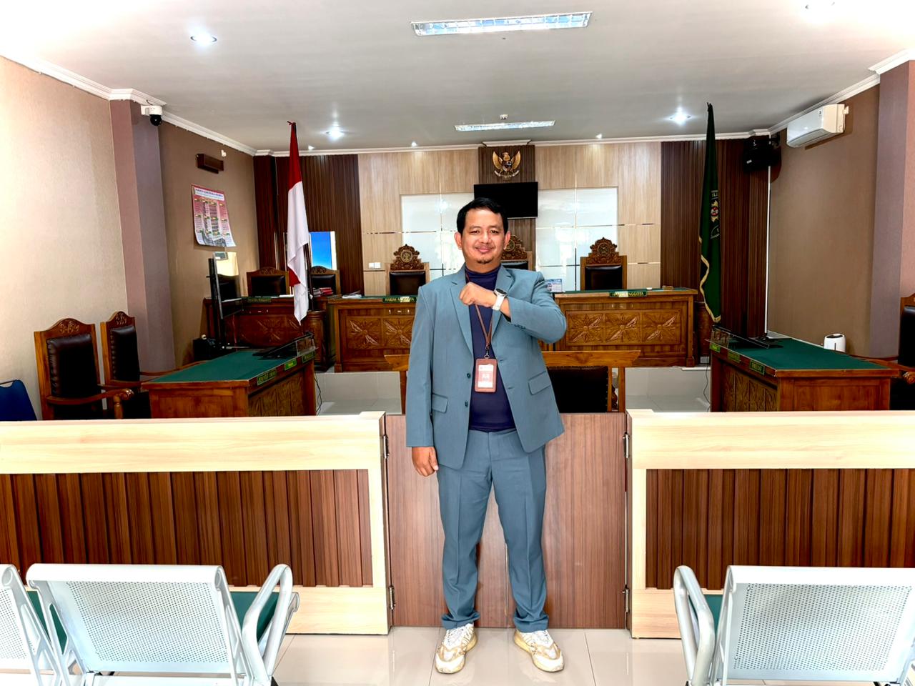 Dr. (Hc). Joko Susanto, SPd.,SH.,MH.