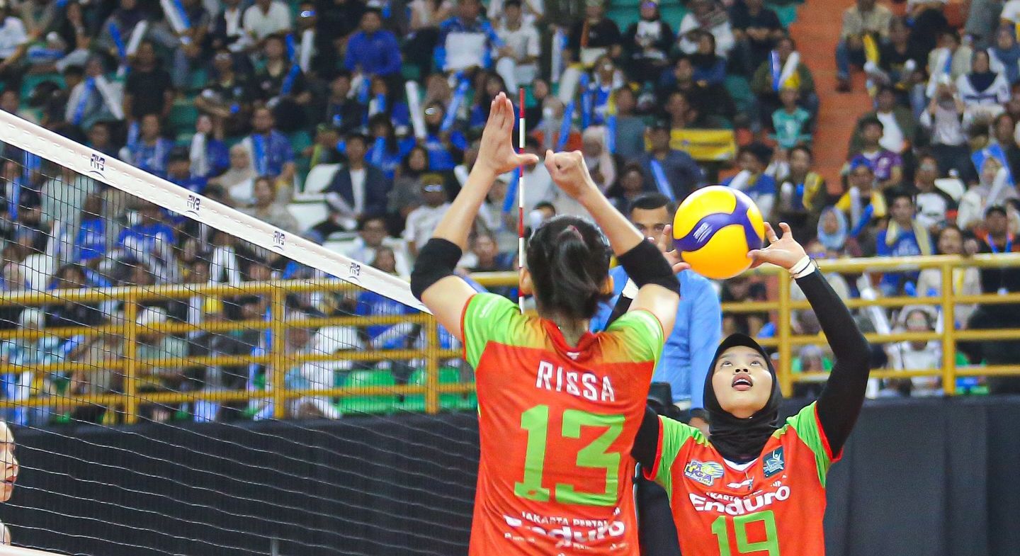 Jakarta Pertamina Enduro hanya membutuhkan satu kemenangan lagi untuk memastikan langkah ke babak Final Four Proliga 2026 sektor putri.