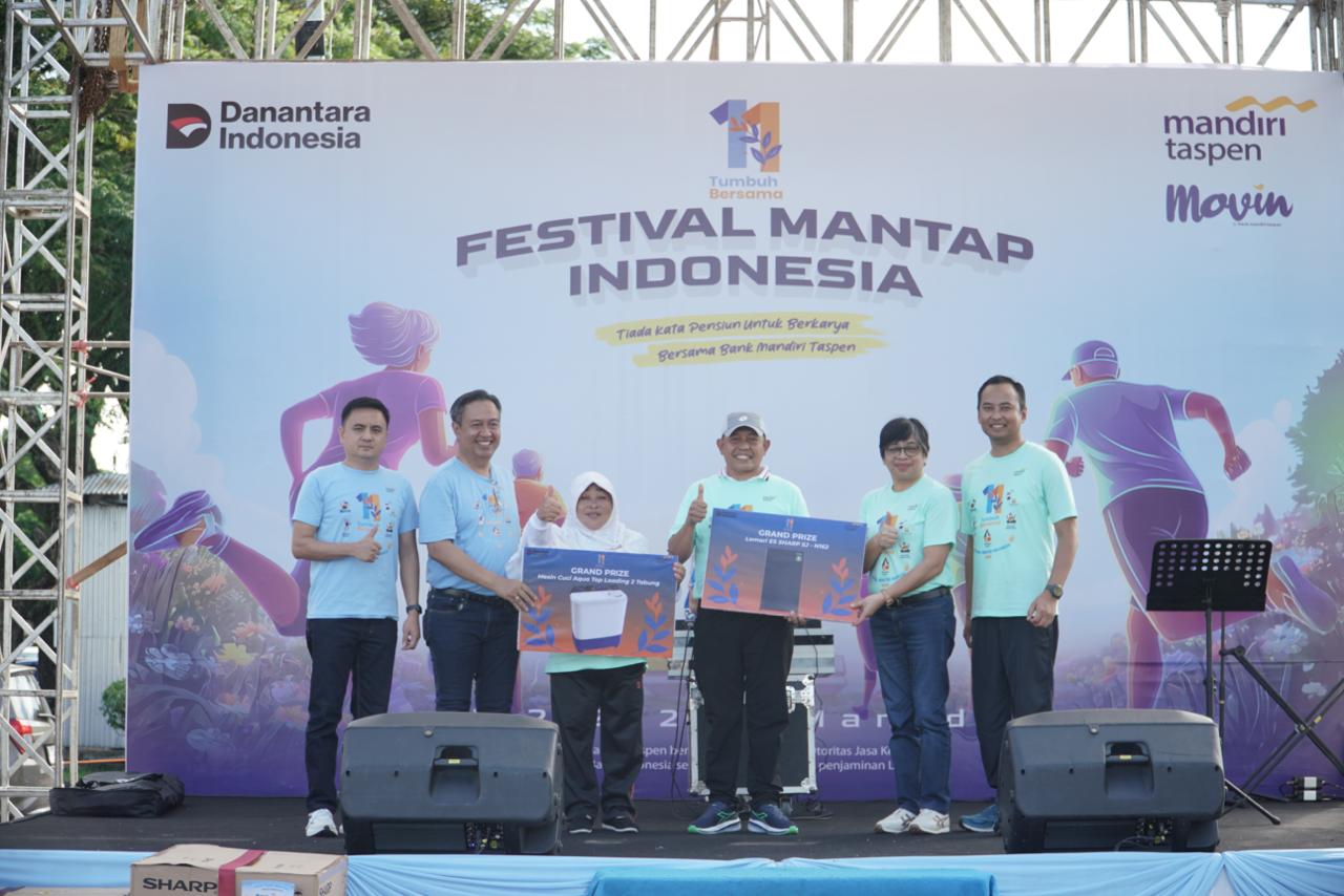 ULANG TAHUN : Bank Mandiri Taspen secara serentak rayakan HUT ke-11 di 38 kota di Indonesia.