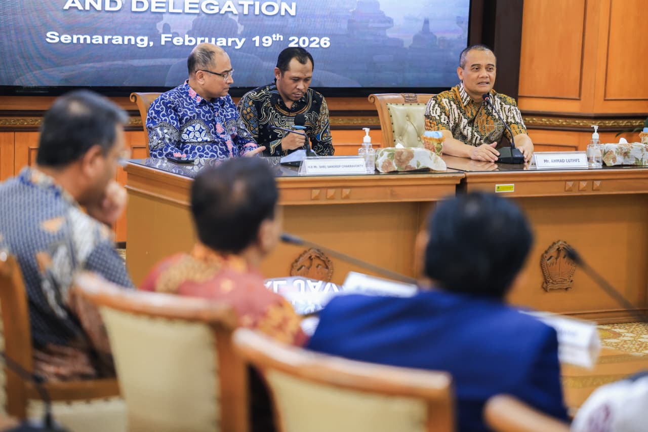 Gubernur Ahmad Luthfi saat menerima kunjungan kehormatan dari Duta Besar (Dubes) India untuk Indonesia Shri Sandeep Chakravorty