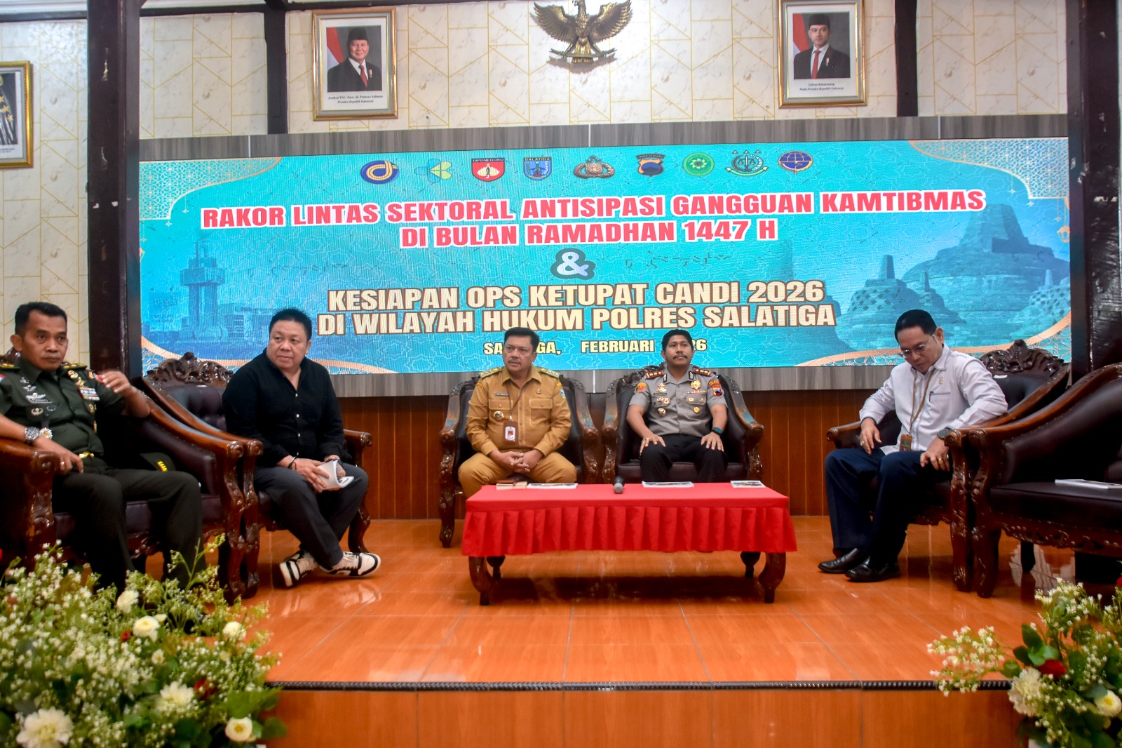 Wali Kota Salatiga, dr Robby Hernawan SpOG menghadiri Rapat Koordinasi Lintas Sektoral Operasi Ketupat Candi 2026 di Pendopo Polres Salatiga, Senin (23/2/2026). 