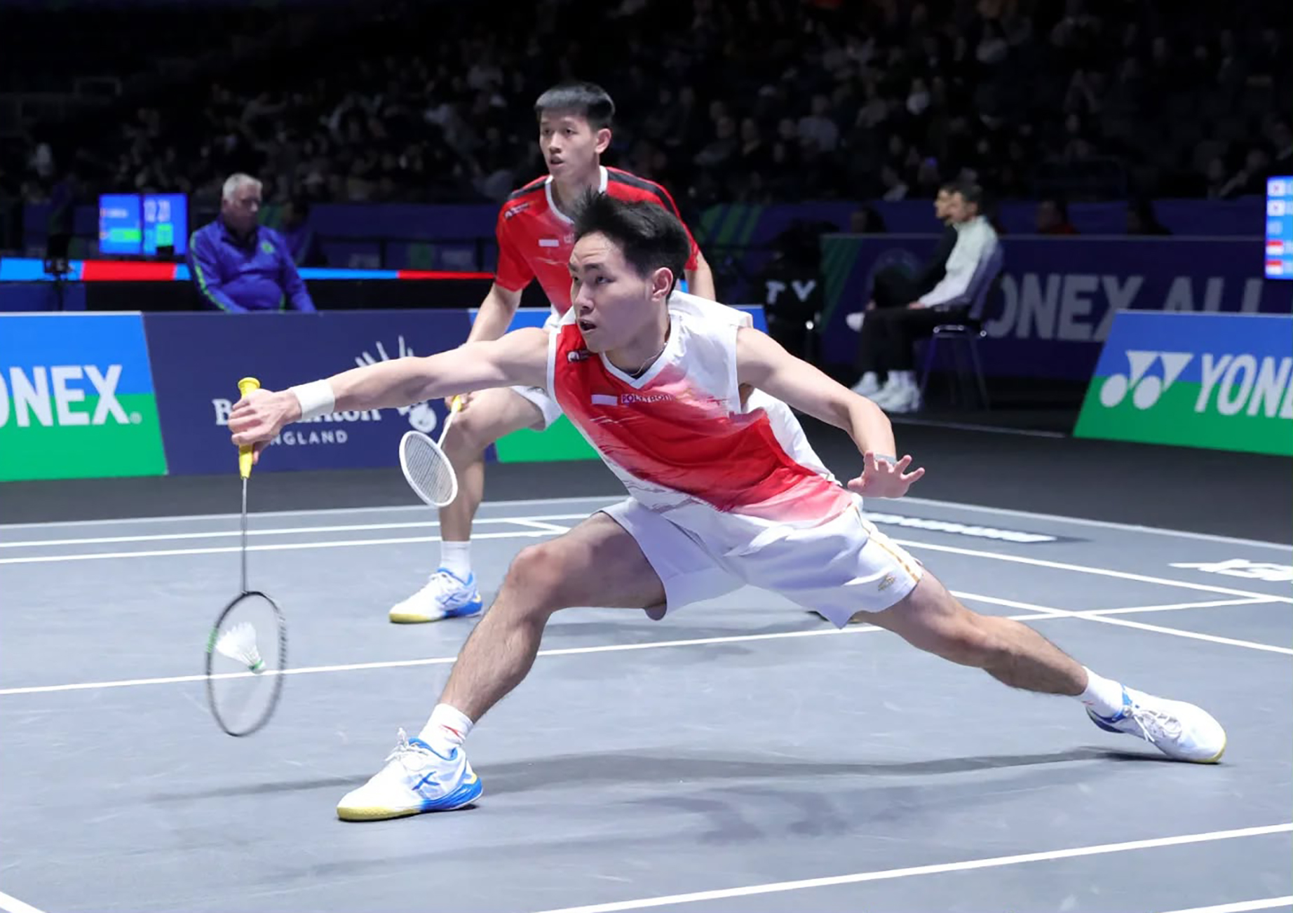 Pasangan muda Raymond Indra/Nikolaus Joaquin melaju ke babak 16 besar All England 2026 usai mengalahkan wakil Korea Selatan, Kang Min Hyuk/Ki Dong Ju 17-21, 21-12, 21-19.