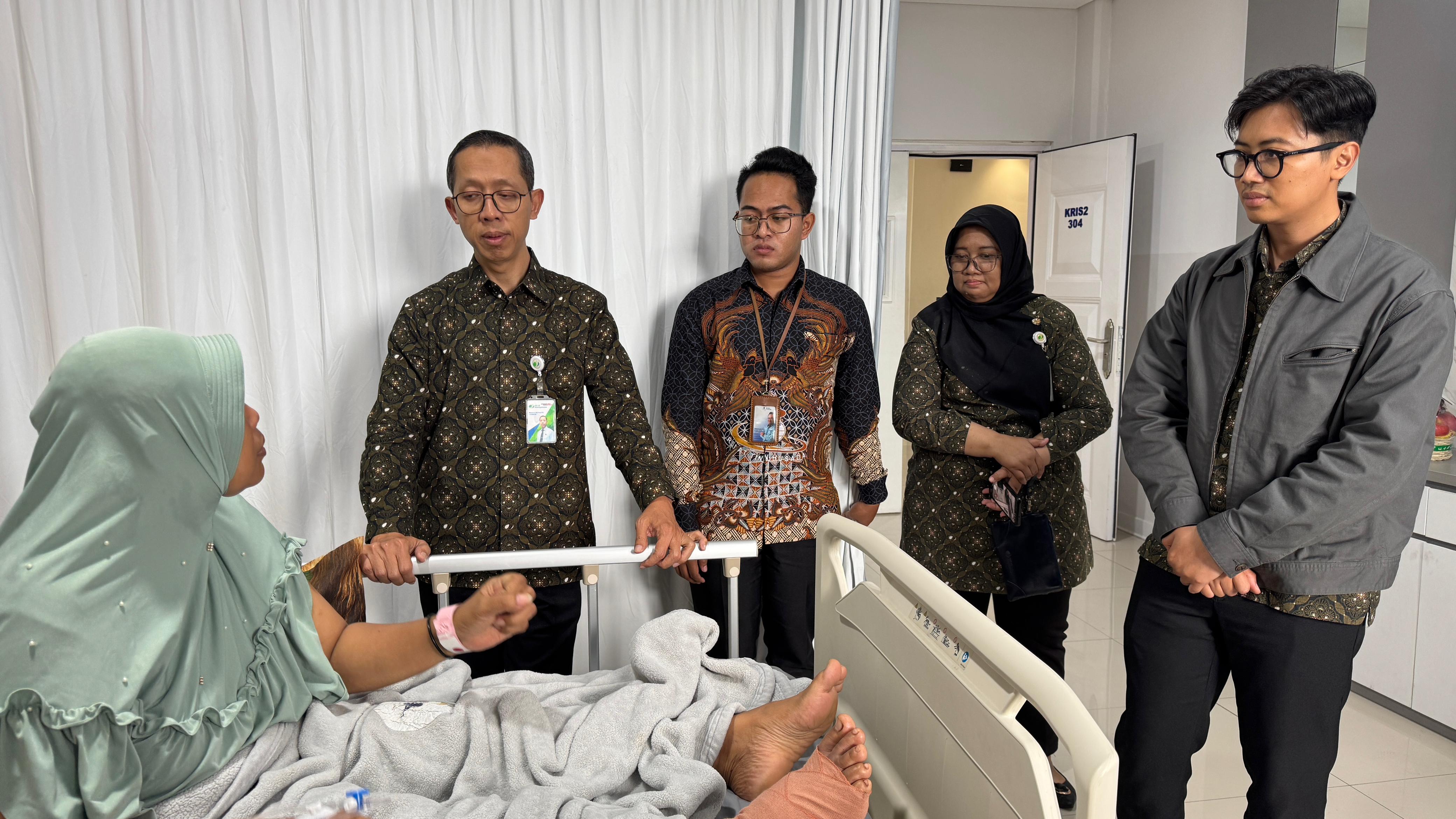 BPJS Ketenagakerjaan Cabang Ungaran melakukan kunjungan pasien JKK di Rumah Sakit Attin pada Kamis, 5 Maret 2026.  Kegiatan tersebut dilaksanakan ...