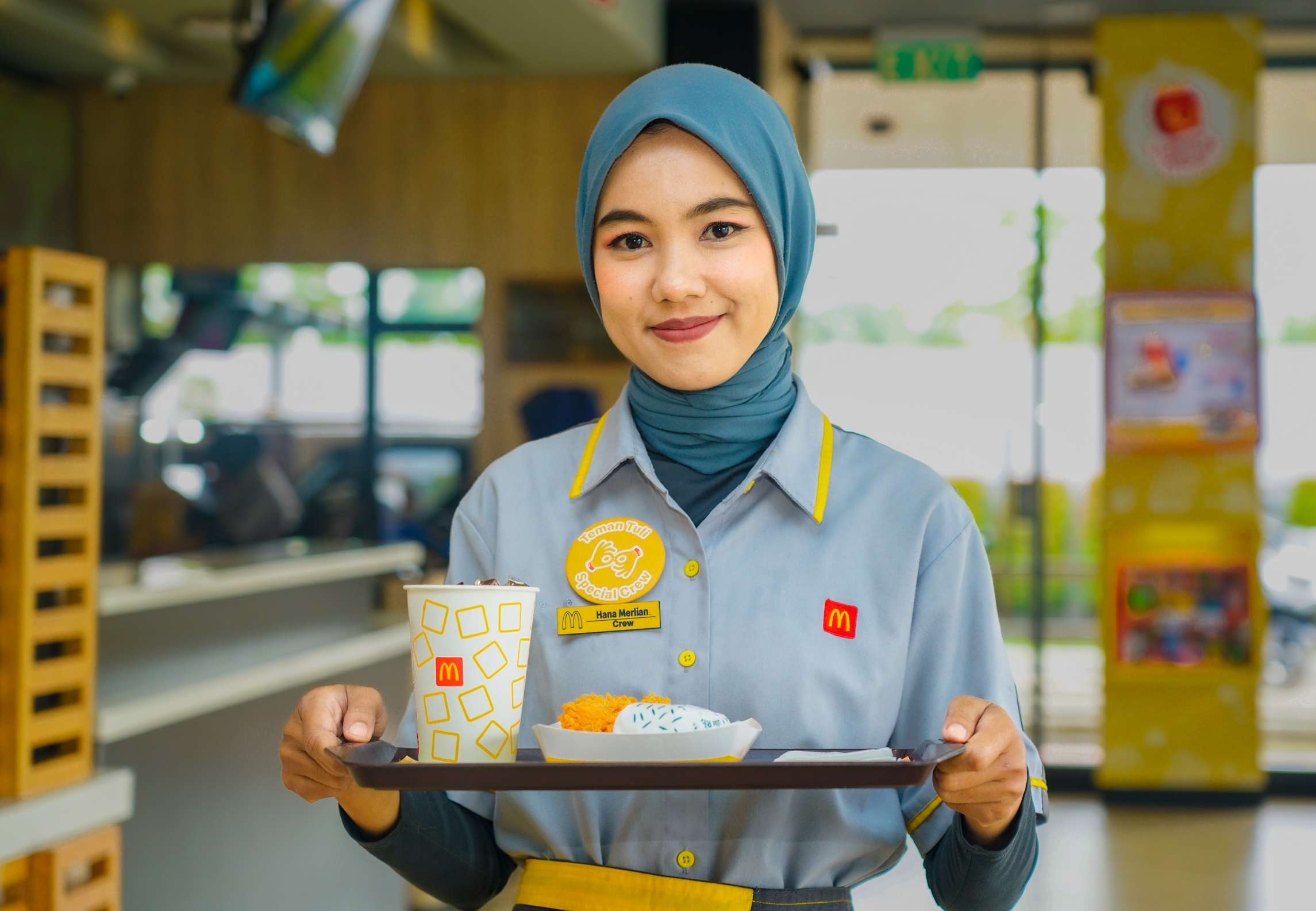 Studi independen oleh Oxford Economics menunjukkan, setiap 100 karyawan yang dipekerjakan secara langsung oleh McDonald&rsquo;s Indonesia, mendukung 330 lapangan pekerjaan tambahan di sektor ekonomi lokal.