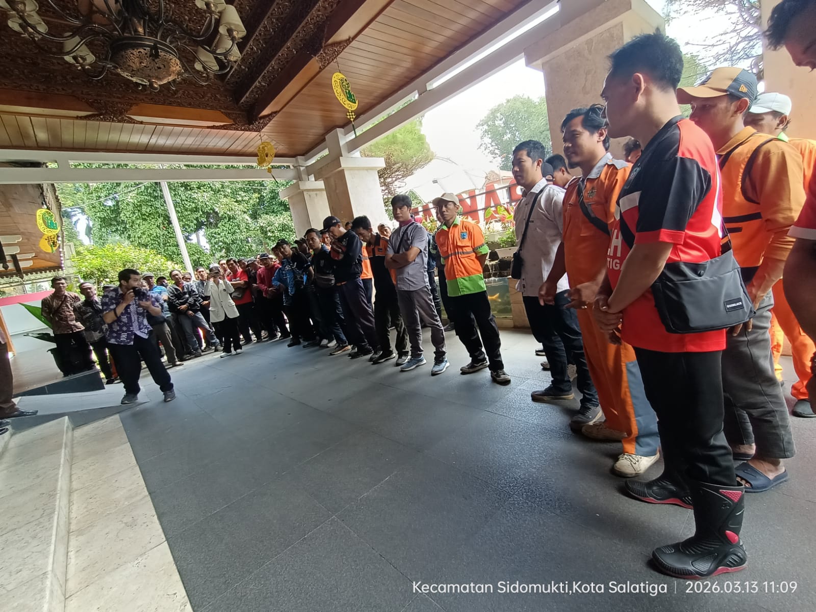 Audiensi dengan paguyuban PPPK Paruh Waktu di kantor DPRD Kota Salatiga, Jumat (13/3/2026).