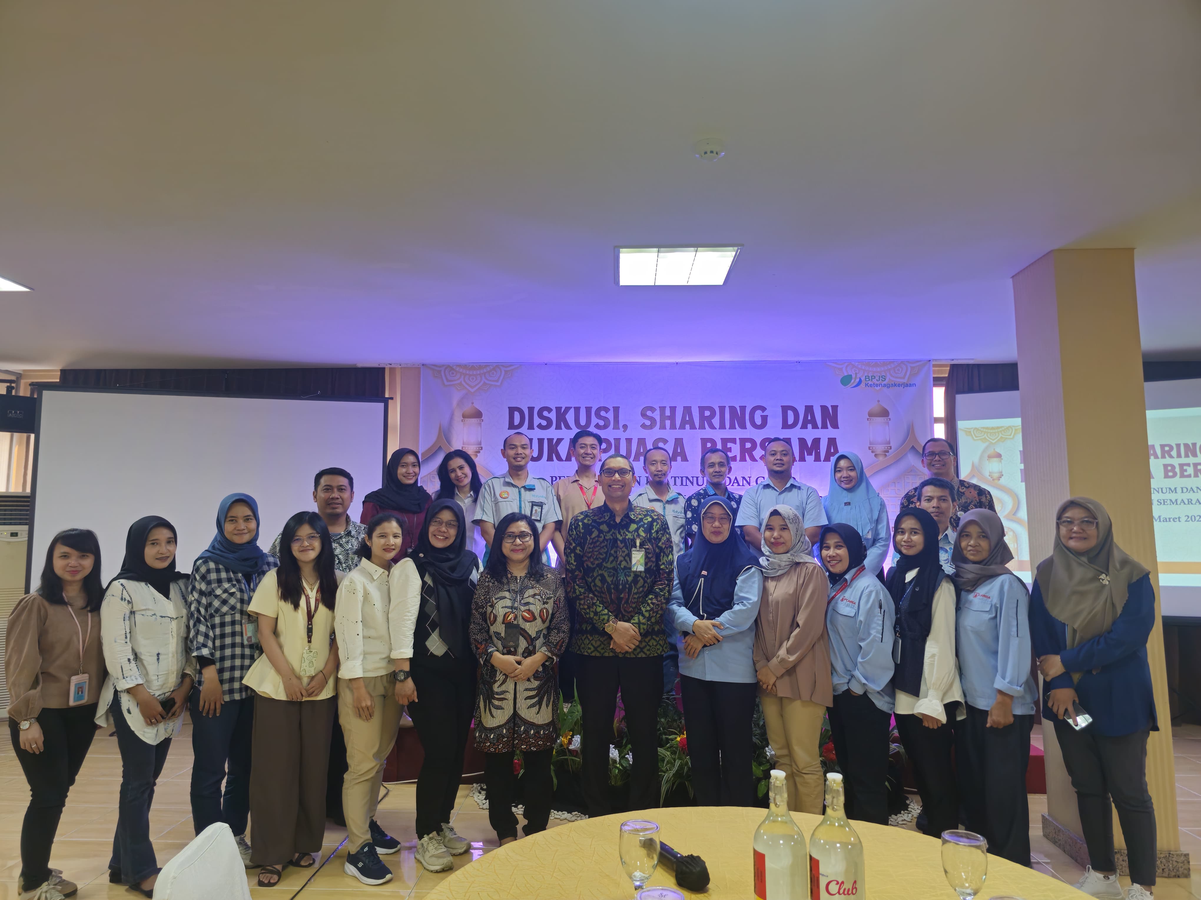 Kali ini BPJS Ketenagakerjaan Semarang Pemuda mengundang Pemberi Kerja skala besar dalam kegiatan Diskusi, Sharing dan Buka Puasa bersama Kamis (12/3) di Metro Park View Hotel.
