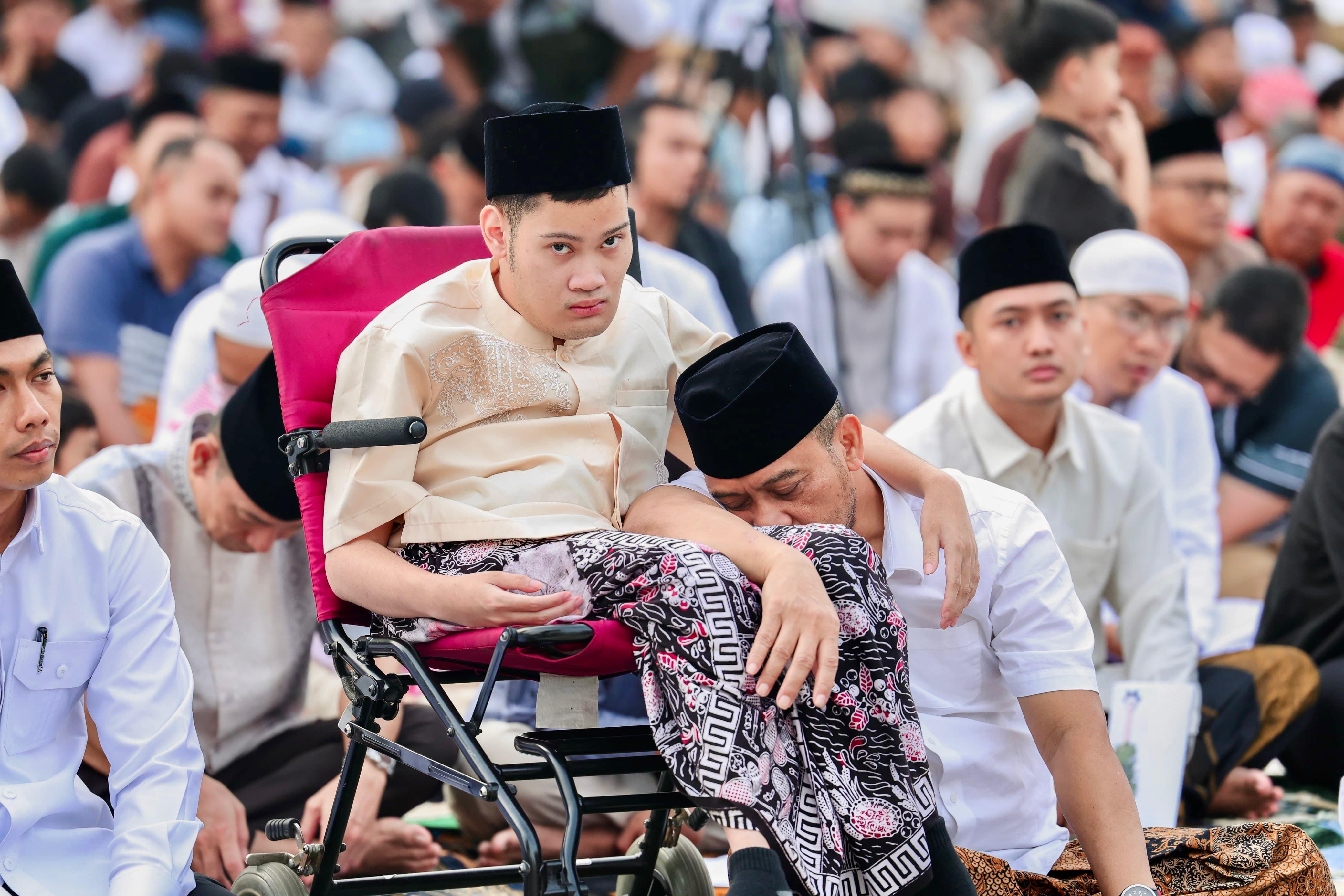 Gubernur Jawa Tengah Ahmad Luthfi melaksanakan salat Idulfitri 1447 Hijriah di Lapangan Pancasila Simpanglima, Kota Semarang