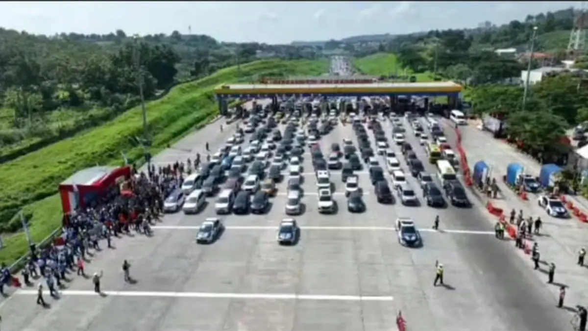 One Way Puncak Arus Balik Lebaran 2026 Tol Trans Jawa Gelombang Dua Diberlakukan&nbsp;