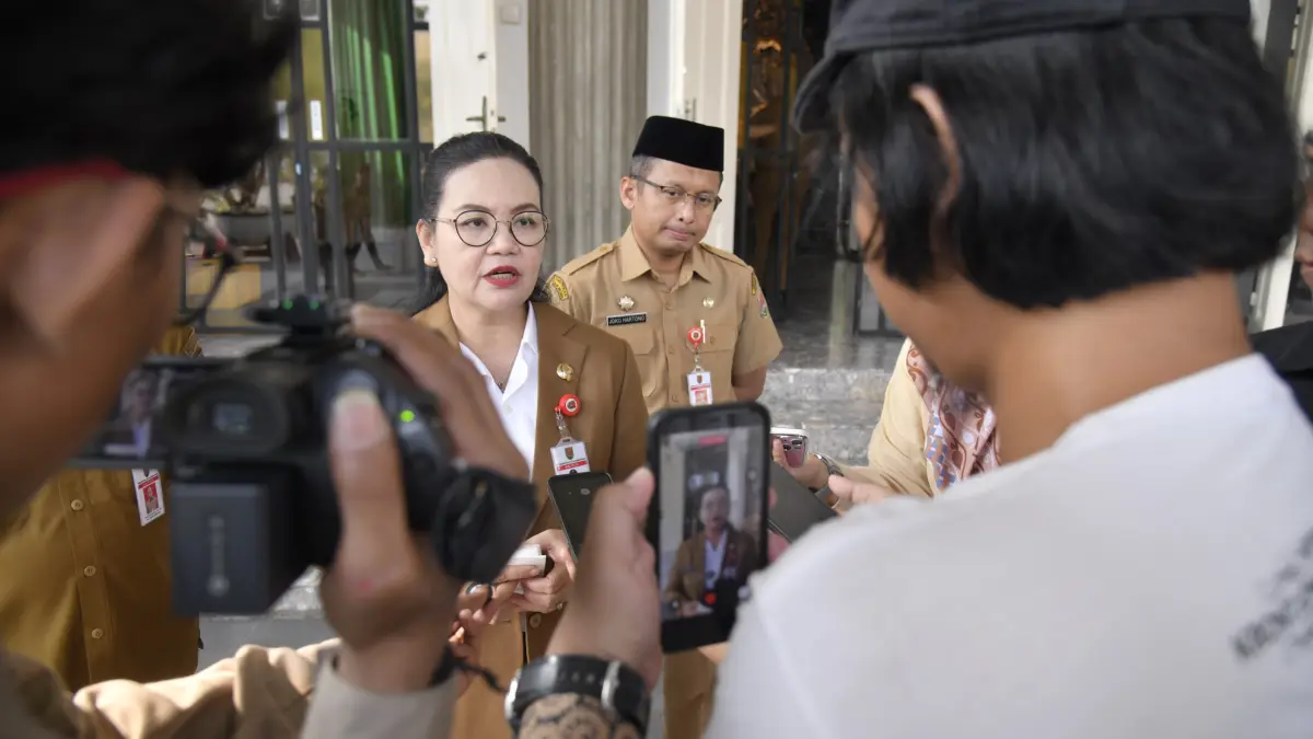 Wali Kota Semarang, Agustina Wilujeng ditemui setelah Kegiatan Apel Pagi Terpusat dan Halal Bihalal Idul Fitri 1 Syawal 1447 Hijriyah di Halaman Balaikota Semarang, Senin (30/3).