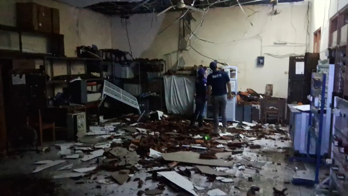 SMKN 5 Semarang yang berlokasi di Jalan Dr Cipto kelurahan Karangturi, Semarang Timur mengalami kebakaran, Kamis (2/4/2026) sekitar pukul 21.00.&nbsp;&nbsp;