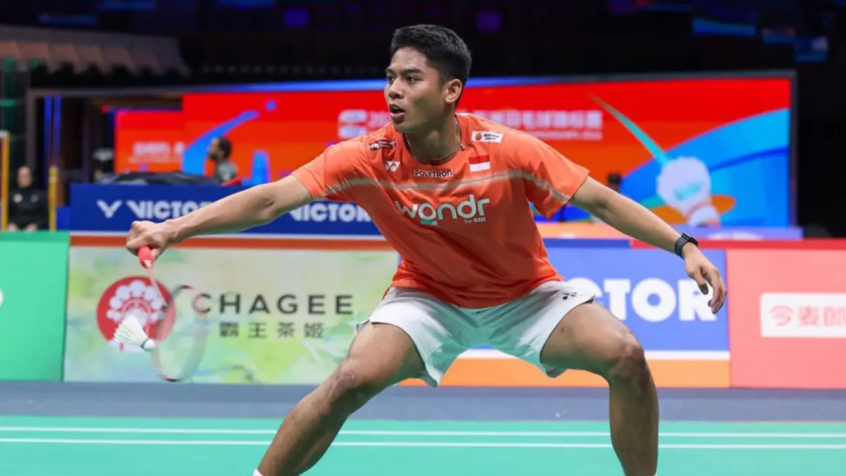 Mohammad Zaki Ubaidillah lolos ke babak utama Kejuaraan Asia 2026 setelah mengalahkan wakil Uni Emirat Arab, Bharath Latheesh, 21-11, 21-10.