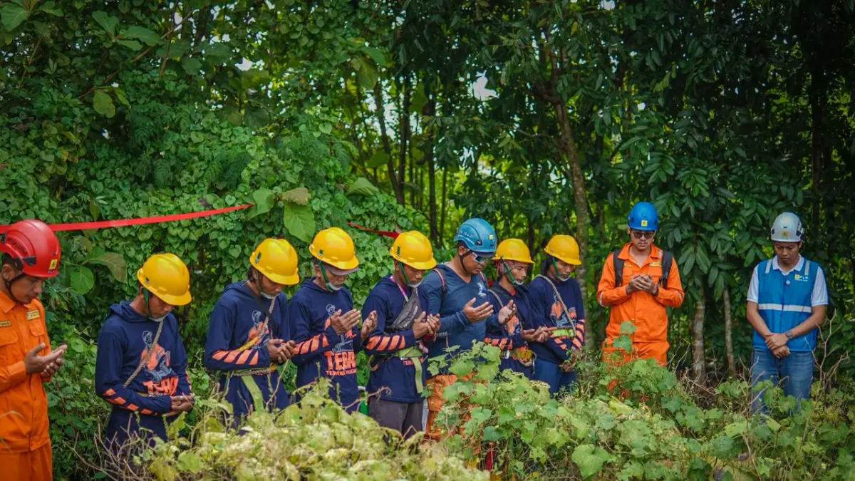 PASTIKAN LISTRIK ANDAL : PT PLN (Persero) melalui UIT JBT memastikan pasokan listrik tetap andal selama Hari Raya Idulfitri 1447 Hijriah. (HUMAS PLN UPT SALATIGA)