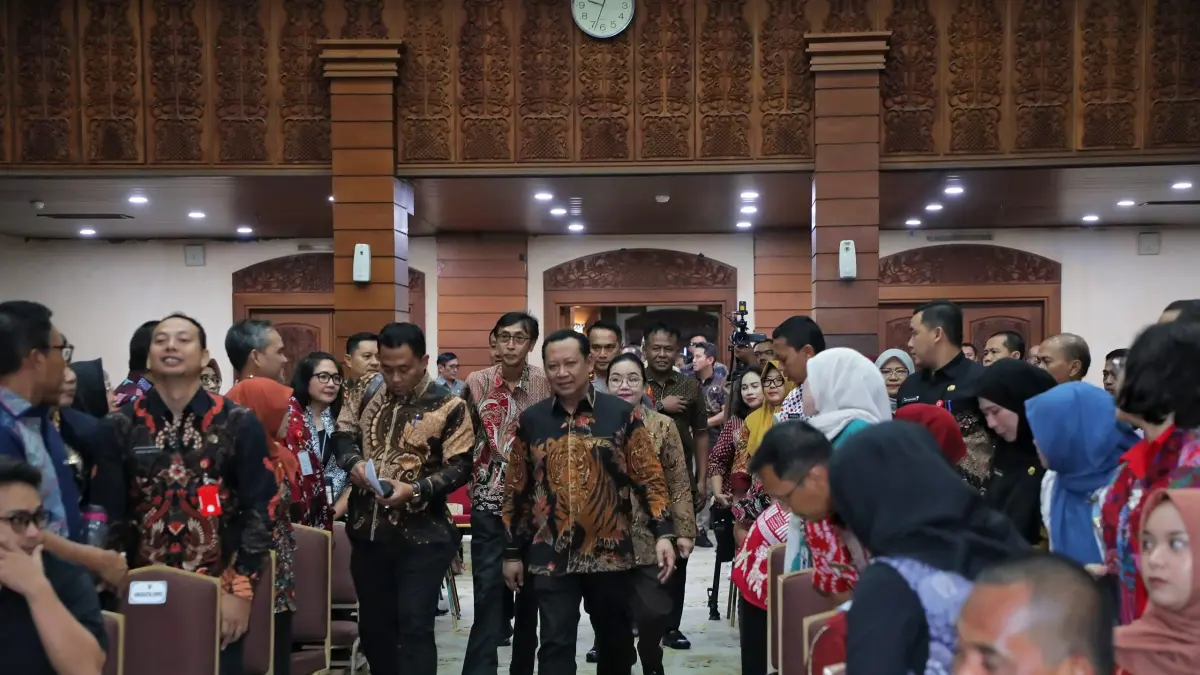  Pemerintah Kota atau Pemkot Semarang resmi memulai langkah besar untuk memulihkan kepercayaan diri birokrasi melalui acara "Peningkatan Integritas Aparatur Pemerintah Kota Semarang dalam Perencanaan, Pelaksanaan, dan Pertanggungjawaban Penyelenggaraan Pemerintahan". 