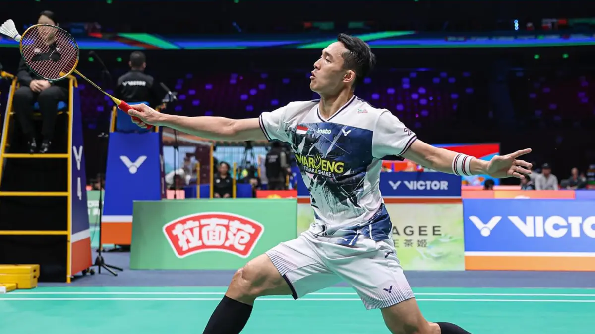 Jonatan Christie menang mudah dua gim langsung 21-18, 21-13 atas wakil Jepang, Yudai Okimoto dan lolos ke perempatfinal Kejuaraan Asia 2026.