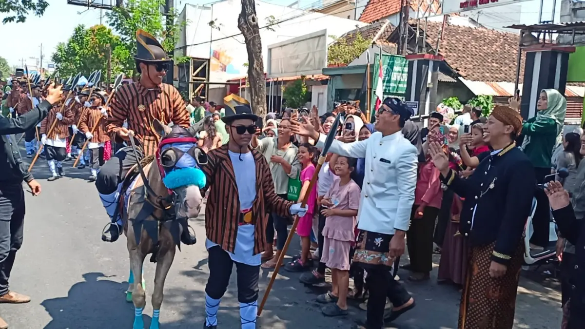 Warga RW 1 Mangkang Wetan mengangkat Konsep Pasukan Mataram, jaman Sultan Agung. ADENNYAR WYCAKSONO / JAWA POS RADAR SEMARANG&nbsp;