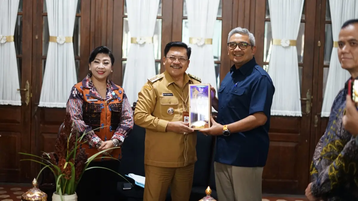 Wali Kota Bandung berkunjung ke Rumah Dinas Wali Kota Salatiga, Selasa (14/04/2026).