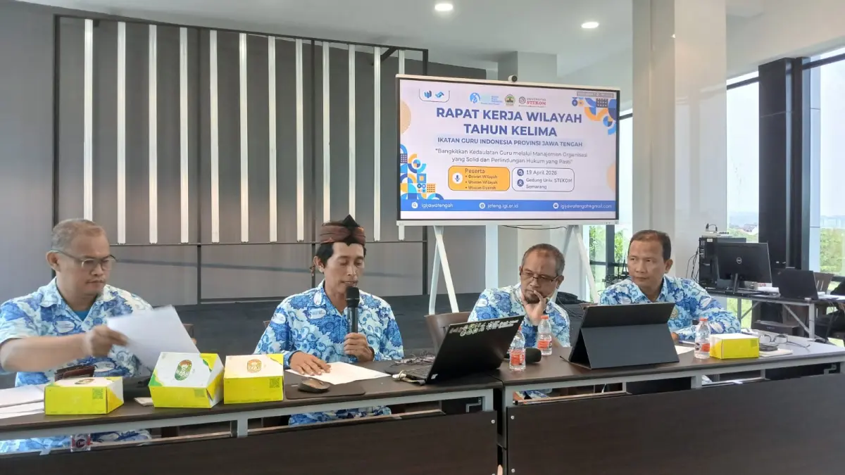 IGI Jateng menggelar Pelatihan Manajemen Organisasi (PMO) Tingkat Dasar yang dipadukan secara khusus dengan Sosialisasi Advokasi Perlindungan Guru di Universitas STEKOM Semarang pada Minggu (19/4/2026),