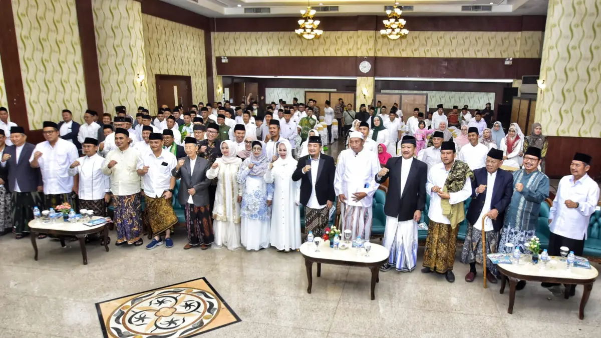 Gubernur Jateng Ahmad Lutfi, Wagub Taj Yasin Maimoen dan Ketua Umum MUI KH Ahmad Darodji menghadiri Silaturahmi Halalbihalal Warga NU se-Jateng