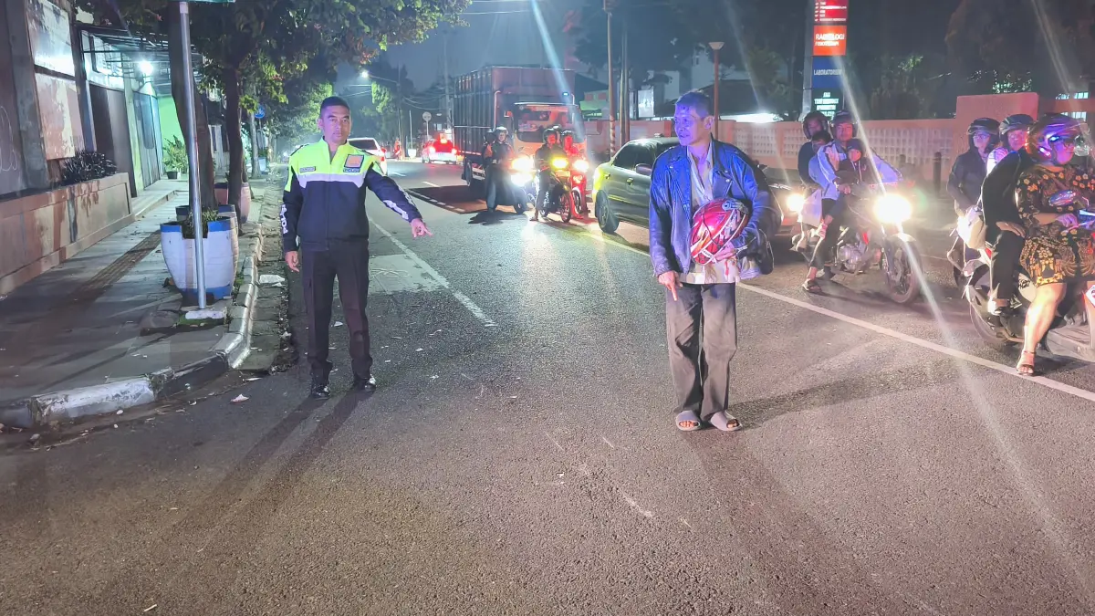 Kecelakaan lalu lintas kembali terjadi di Jalan Brigjen Sudiarto, tepatnya di dekat Tugu PKK, Kelurahan Mangunsari, Kecamatan Sidomukti, Kota Salatiga, Minggu malam (19/4).