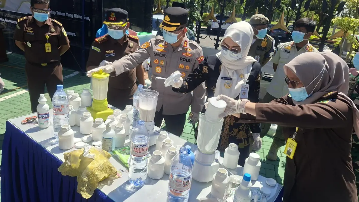 Kajari Demak Milono Raharjo SH bersama Bupati Demak dr Eisti
