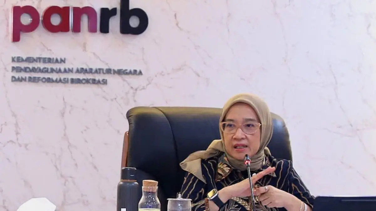Pemerintah mengisyaratkan pembukaan CPNS 2026 untuk mengisi 160 ribu ASN pensiun. Simak peluang fresh graduate, perbedaan CPNS dan PPPK, serta persiapan penting agar lolos seleksi.