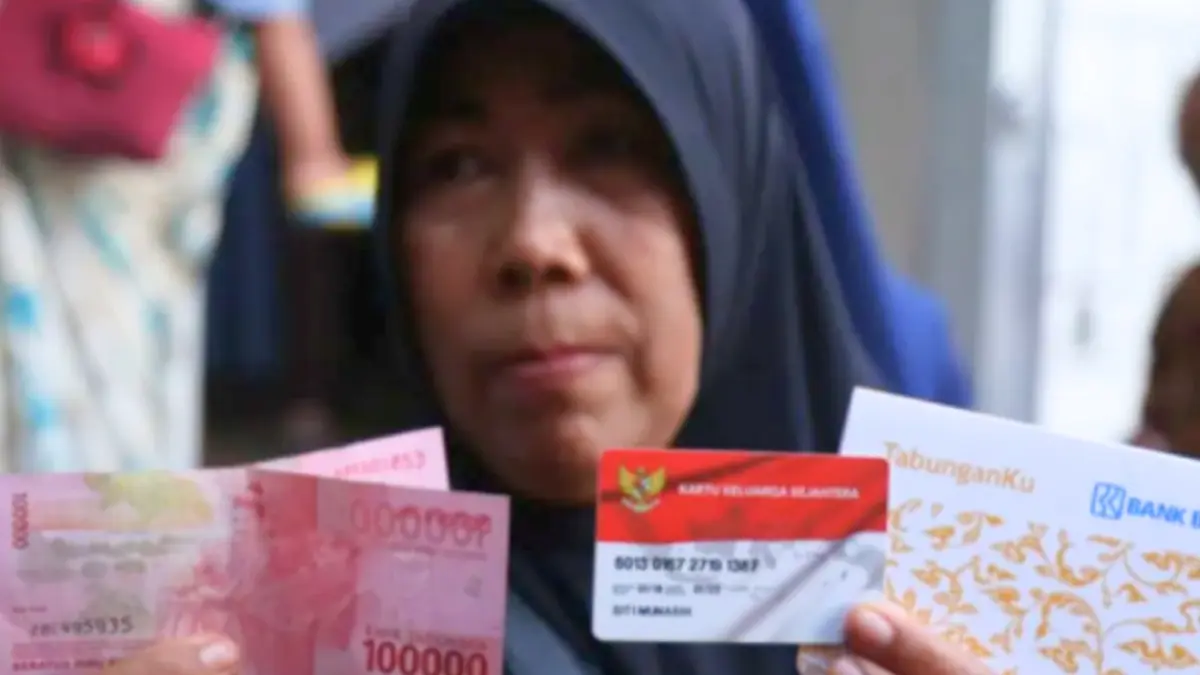 Pencairan bansos tahap 2 April 2026 segera dilakukan. Simak daftar penerima baru, status BPNT, PKH, hingga nominal bantuan terbaru dari Kemensos.