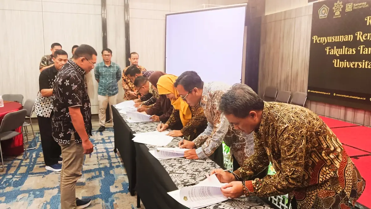 UIN Salatiga meresmikan penetapan kinerja kolektif tahun 2026 di Hotel Solia Zigna, Surakarta, mulai Rabu (22/4)