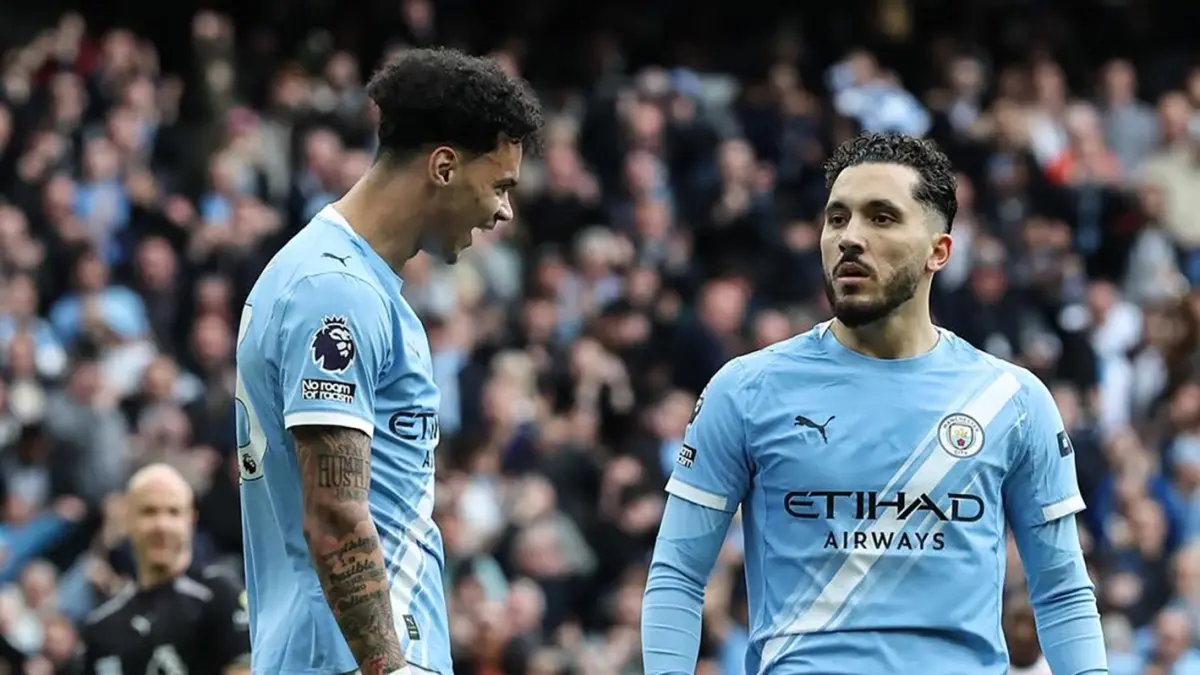 Manchester City berhasil mengkudeta Arsenal dari puncak klasemen Premier League setelah menang tipis 1-0 atas Burnley.