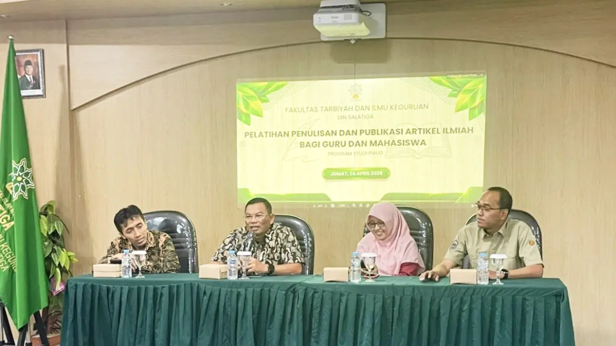 Pelatihan Penulisan digelar oleh PIAUD UIN Salatiga di Ruang Rapat Utama Gedung Ahmad Dahlan pada Jumat (24/4).