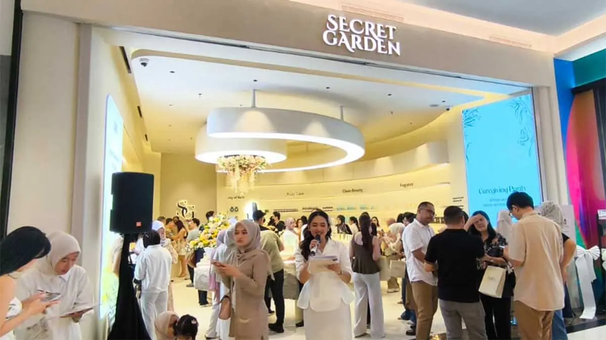 Pembukaan Gerai Secret Garden di DP Mall Semarang